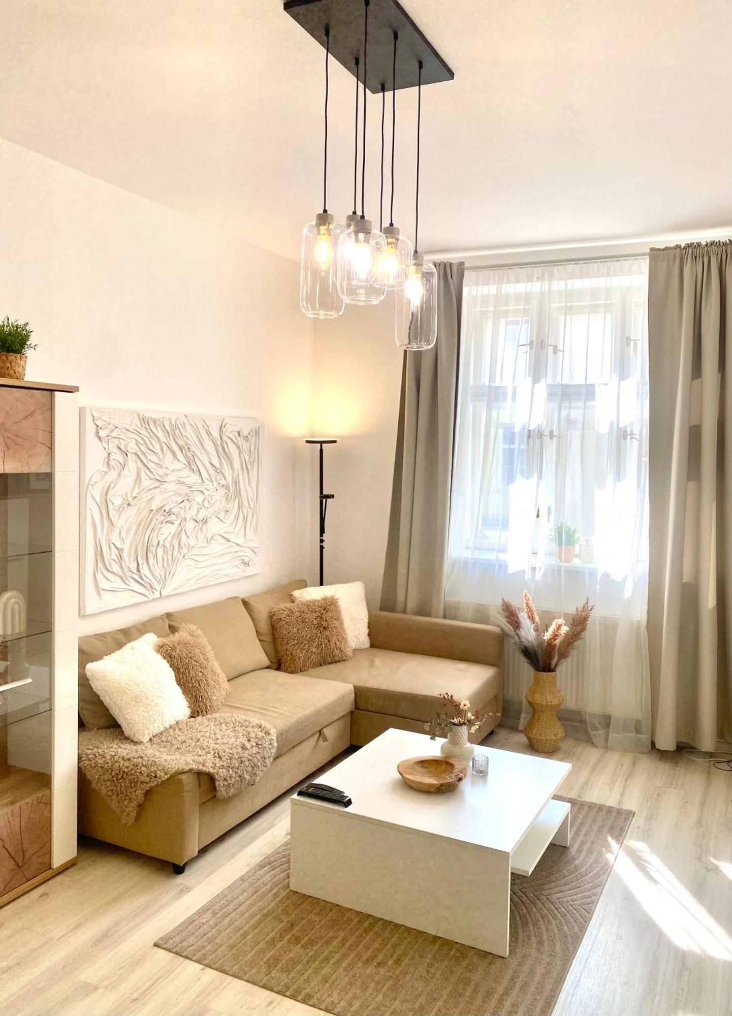 James Bond Apartment Old Town Bratislava Ngoại thất bức ảnh
