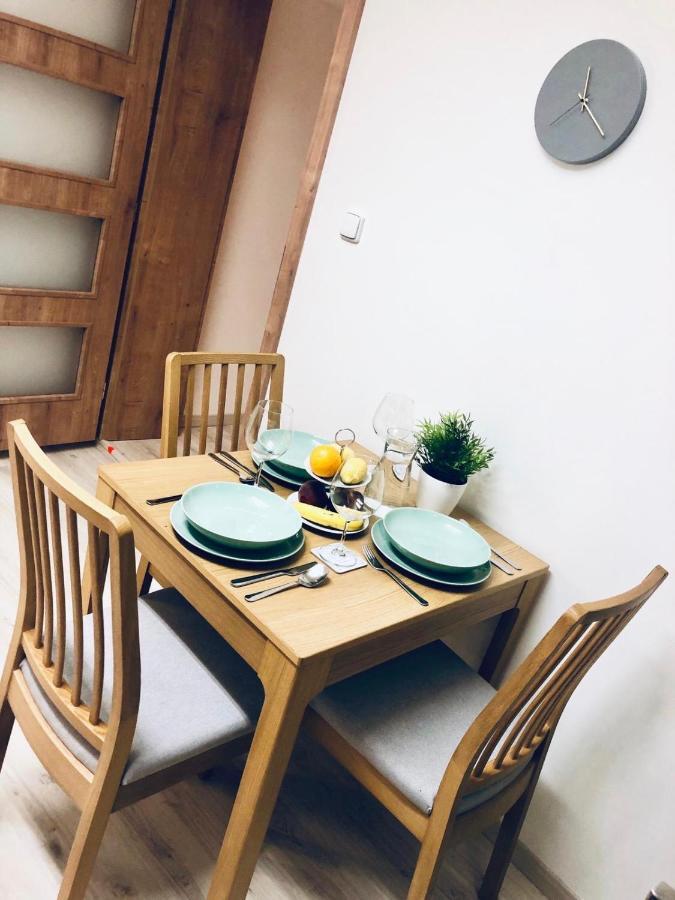 James Bond Apartment Old Town Bratislava Ngoại thất bức ảnh